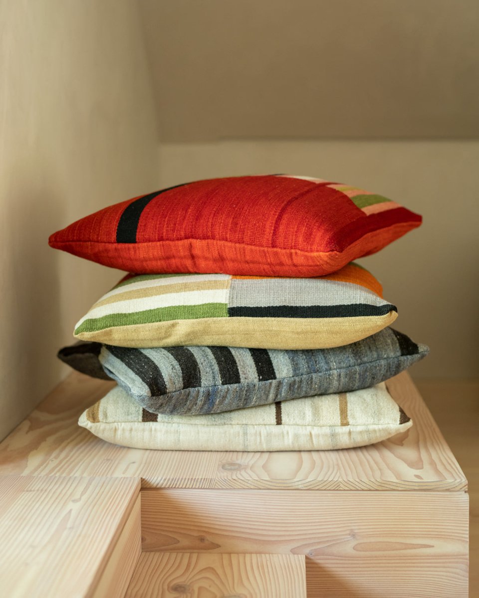 CHANTERELLE XL Floor Pillow - Floor Pillow - boutique décoration Montreal