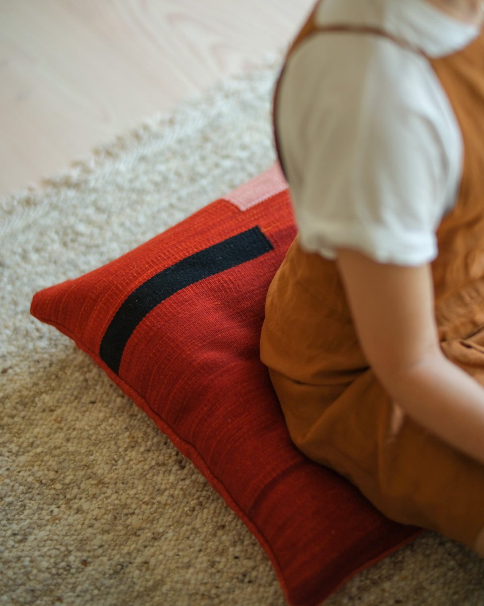 ROSE GARDEN XL Floor Pillow - Floor Pillow - boutique décoration Montreal