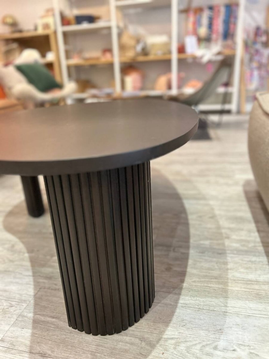 VENTE DEMO - Table basse Boomerang en acajou - boutique décoration Montreal