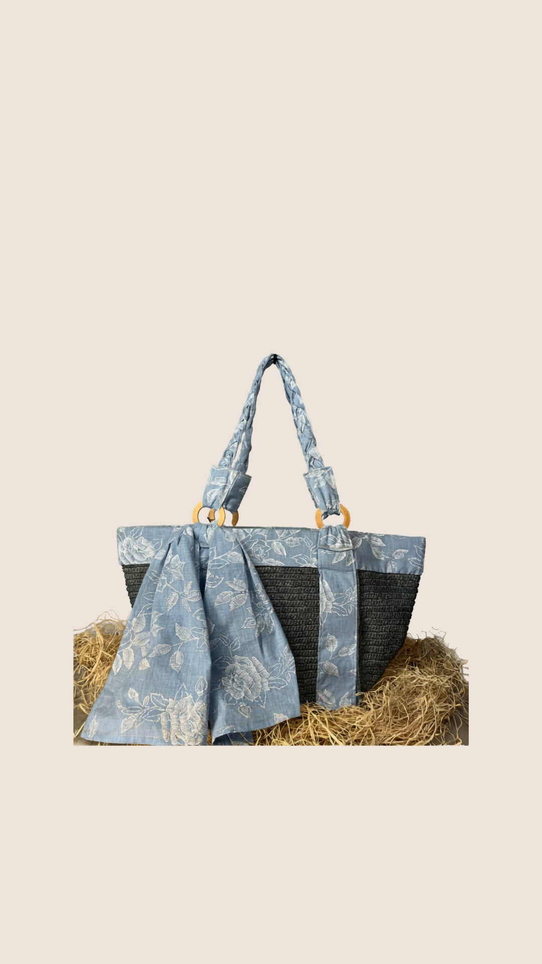 Raffia Shoulder Bag, handcrafted in Madagascar