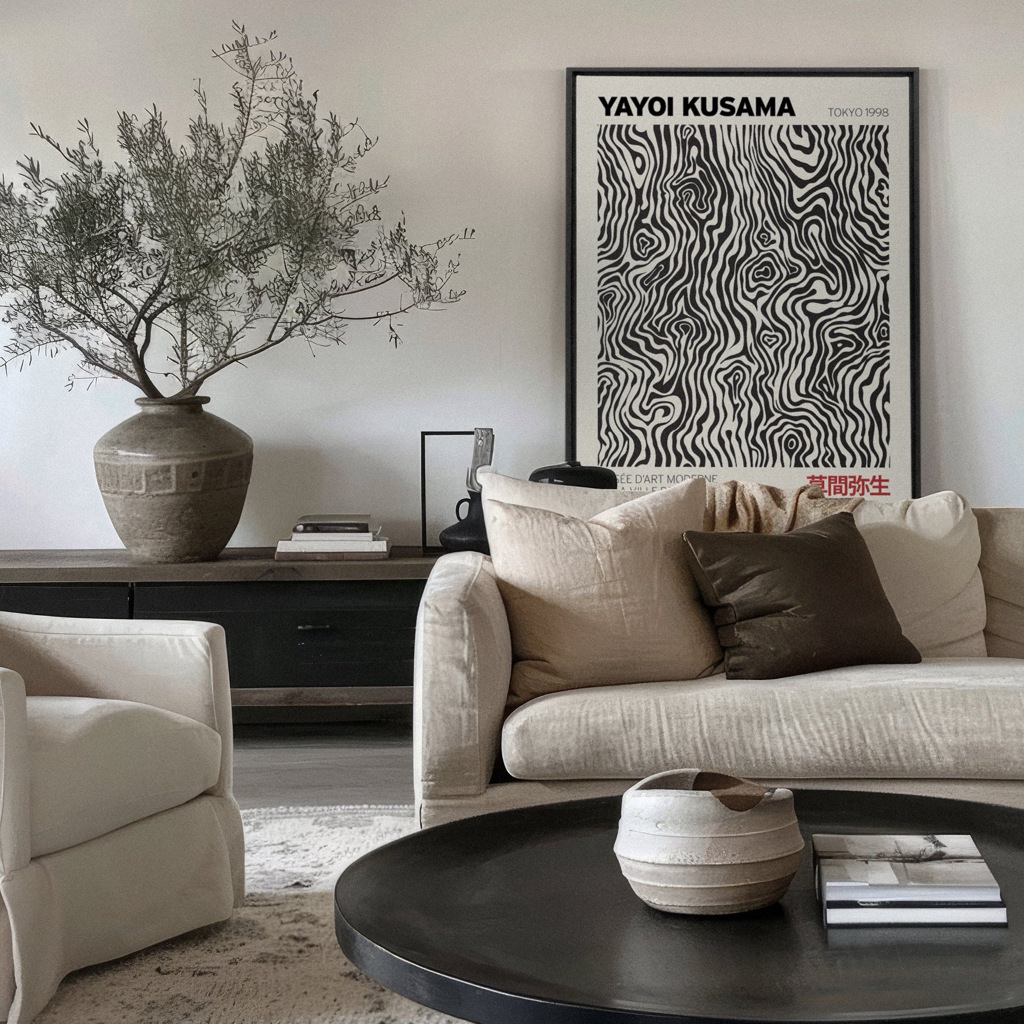 KUSAMA I, Oeuvre sur toile étirée