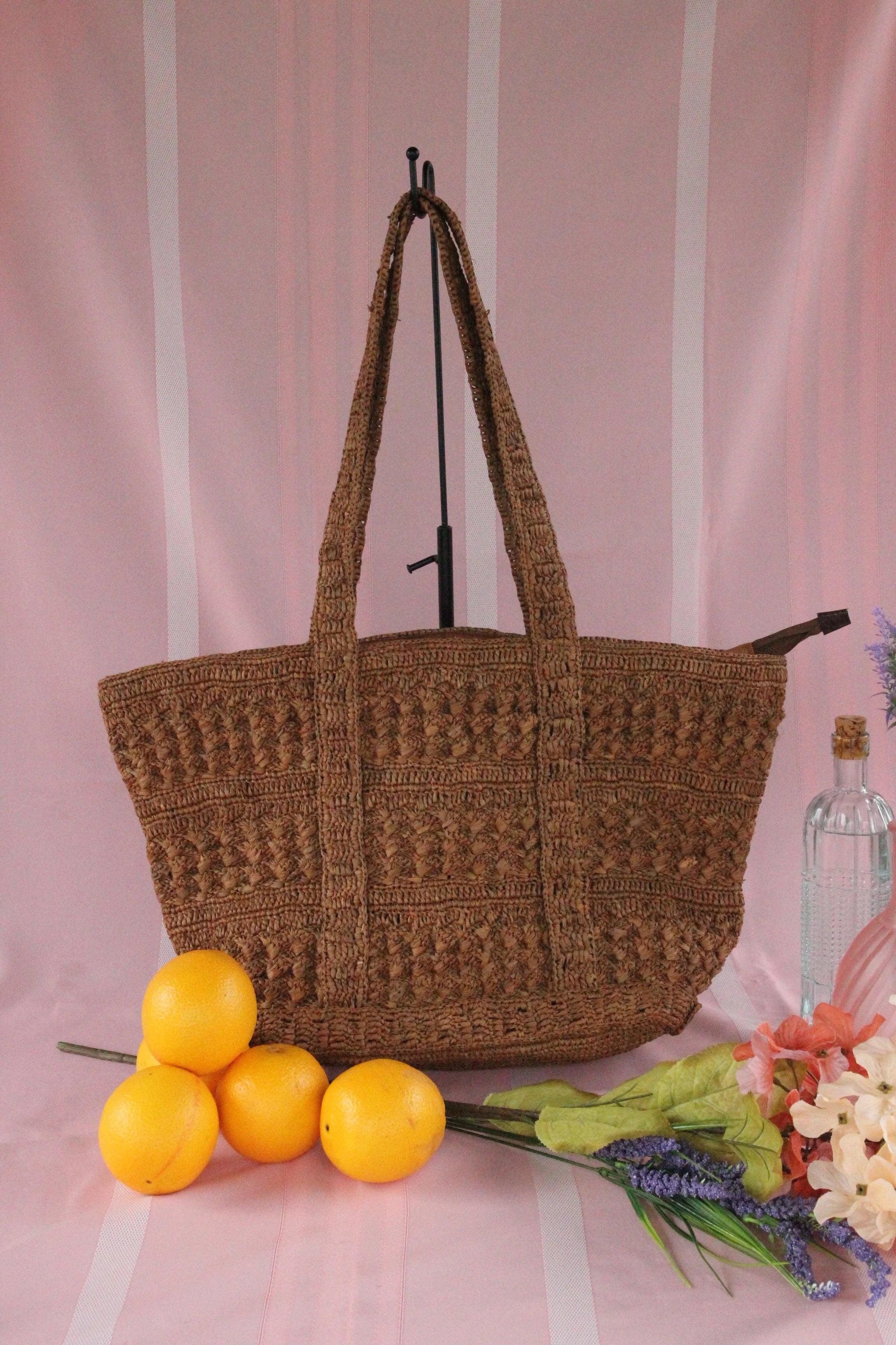 Raffia Tote Bag, handcrafted in Madagascar