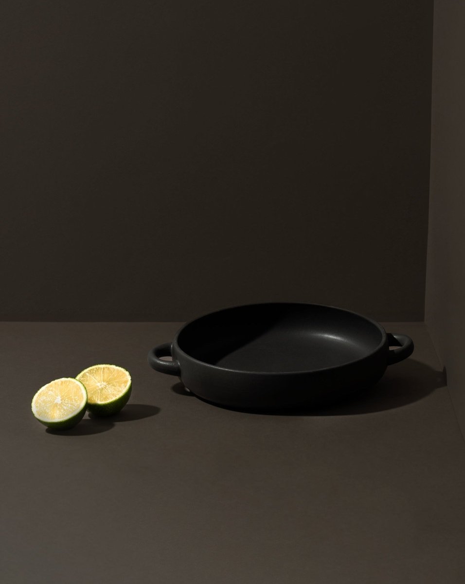 Assiette avec anses en grès | Edan - Plate - boutique décoration Montreal