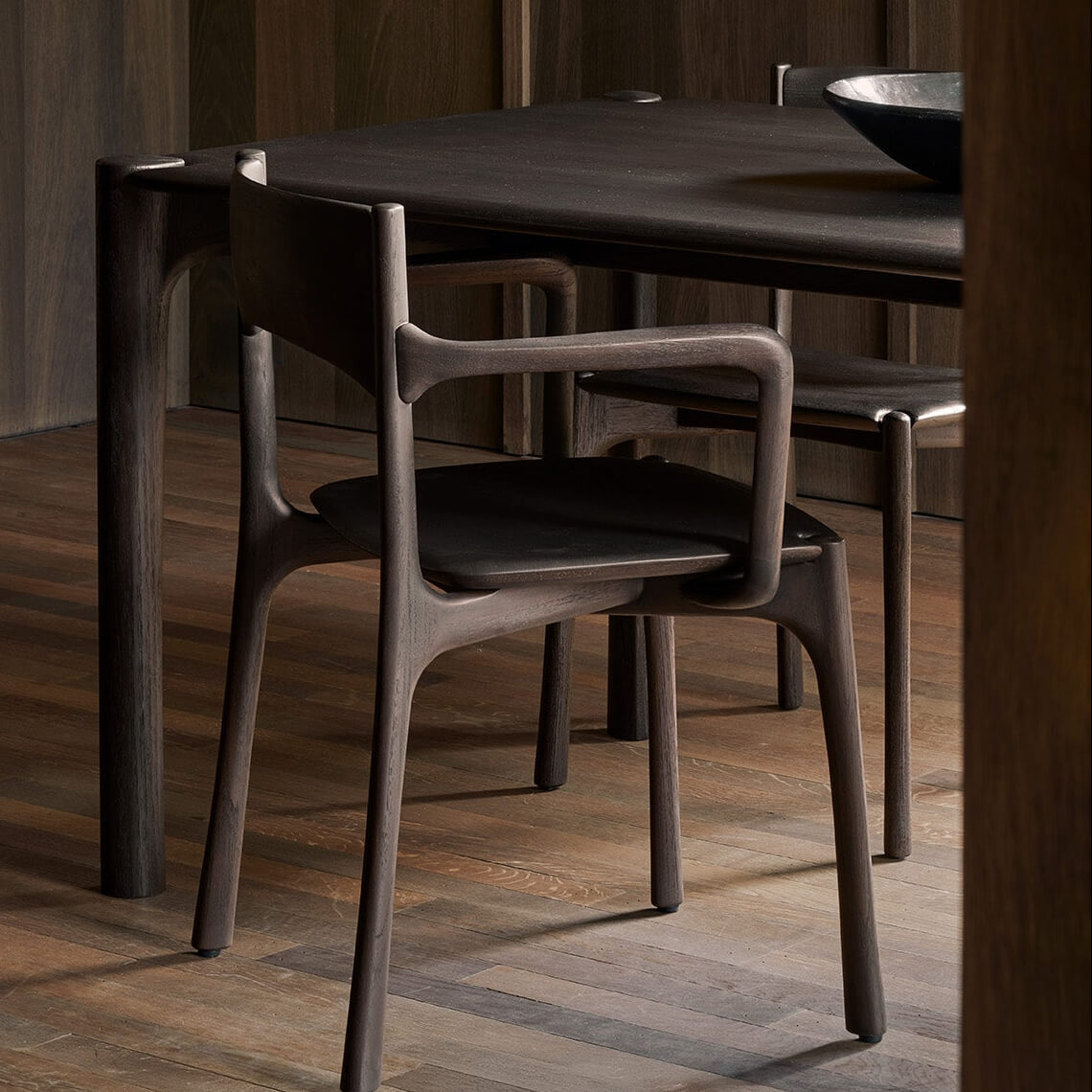 Chaise PI en Teck