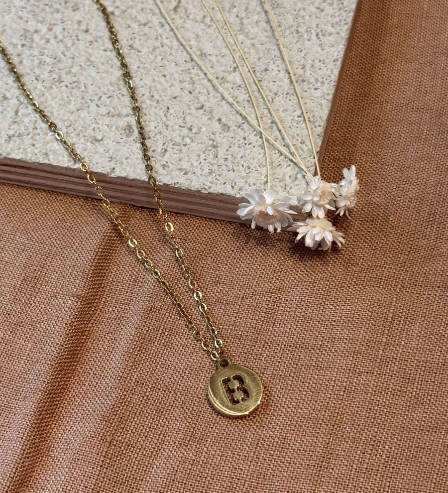 Collier Lettre - boutique décoration Montreal