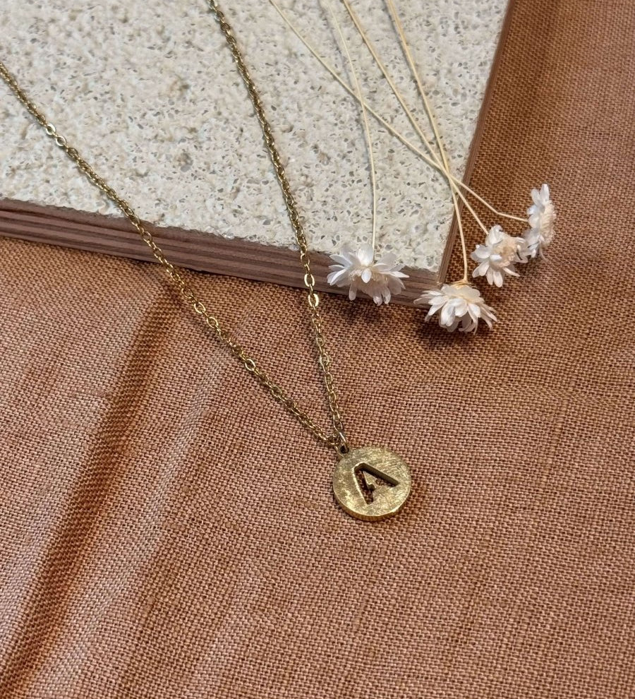 Collier Lettre - boutique décoration Montreal