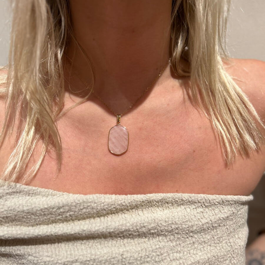 Collier Quartz rose - boutique décoration Montreal