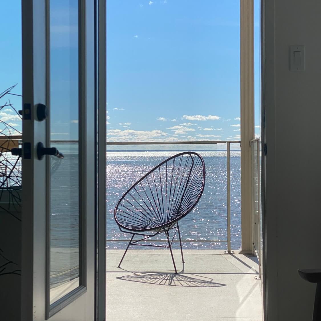 décoration terrasse avec vue sur le fleuve st-laurent