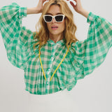 Edith en vert et blanc