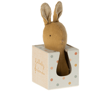 Charger l&#39;image dans la galerie, hochet lapin bébé, maileg
