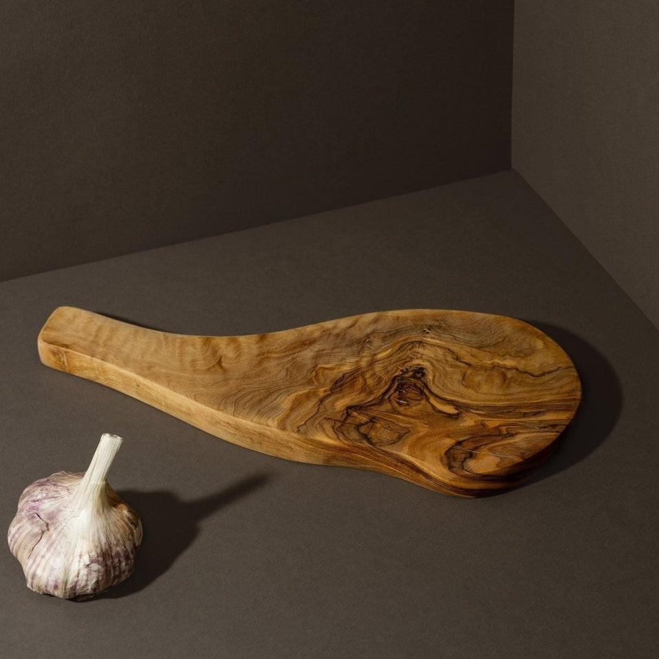 Natural Olive Wood Cheese Board | Organic Shape with Handle - Board - boutique décoration Montreal