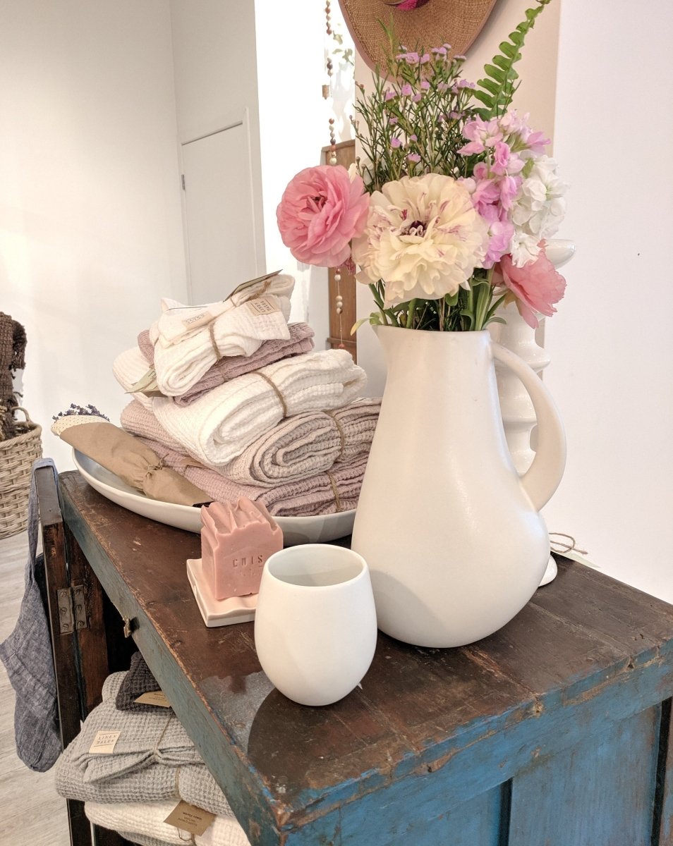 Pichet en grès Kuduo 190cl - Pitcher - boutique décoration Montreal