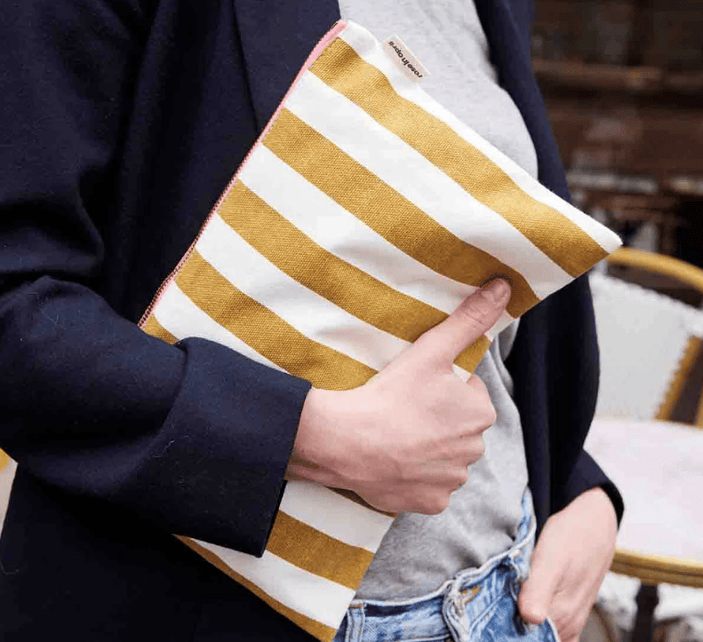 Pochette LILI - Rayures Caramel et Ecru - boutique décoration Montreal