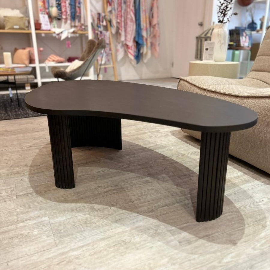 VENTE DEMO - Table basse Boomerang en acajou - boutique décoration Montreal