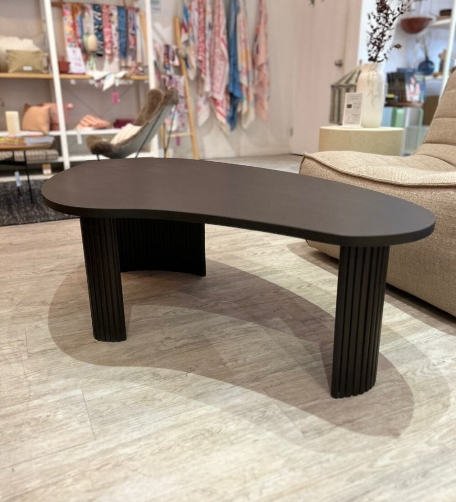 VENTE DEMO - Table basse Boomerang en acajou - boutique décoration Montreal