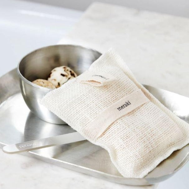 Gant exfoliant en jute pour le bain romarin