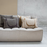 Divan N701 en tissu beige - Old Saddle - boutique décoration Montreal