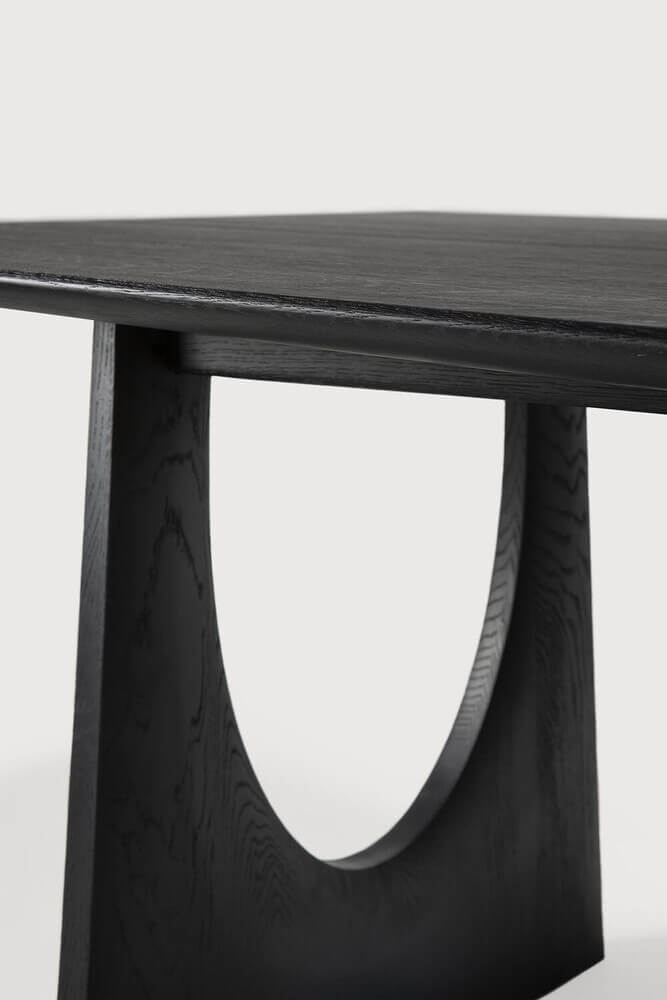 table ethnicraft Geometric, bois chêne massif